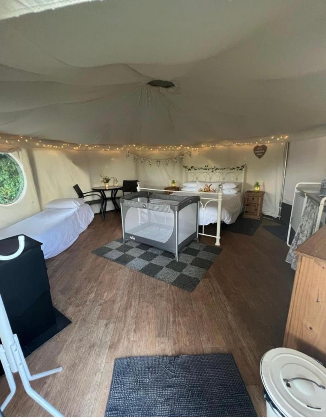 Old Dairy Farm Glamping Hotel Emsworth Exterior foto
