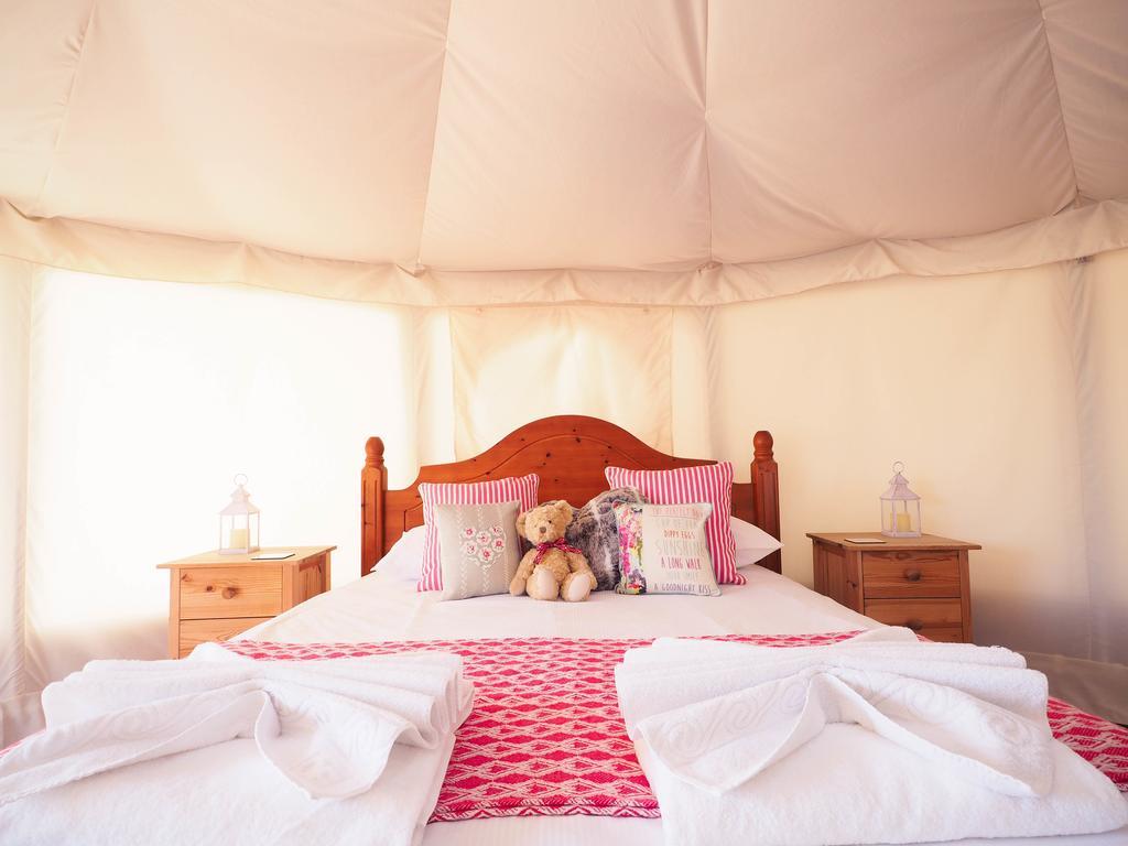 Old Dairy Farm Glamping Hotel Emsworth Exterior foto