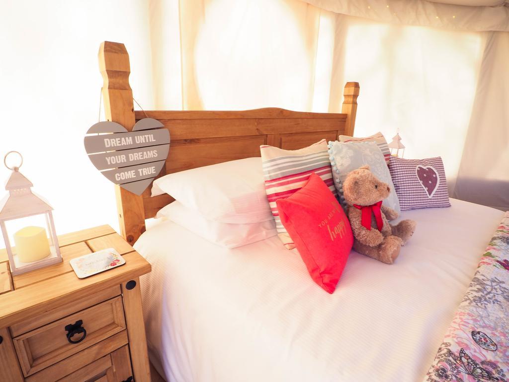 Old Dairy Farm Glamping Hotel Emsworth Exterior foto