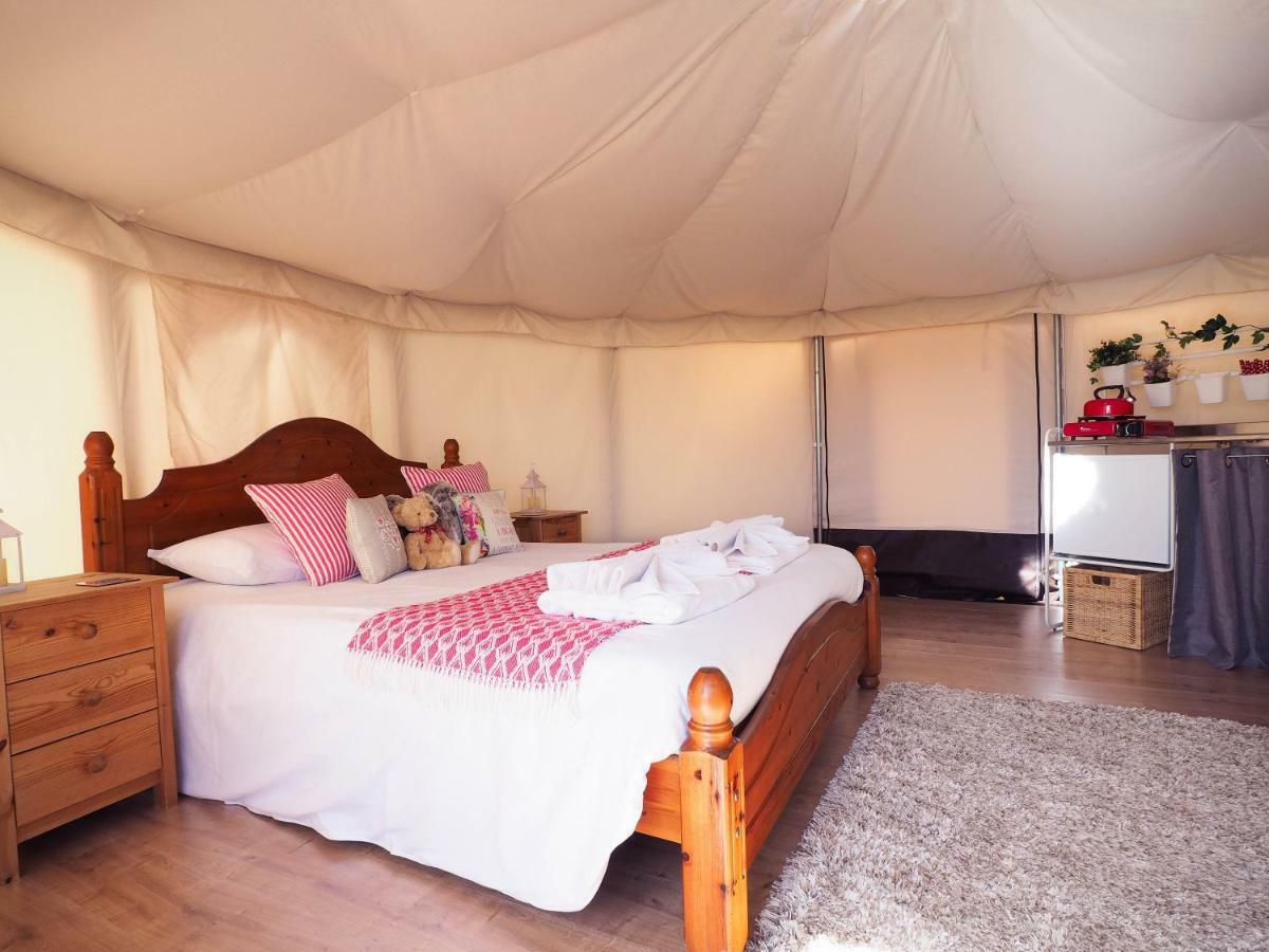 Old Dairy Farm Glamping Hotel Emsworth Exterior foto